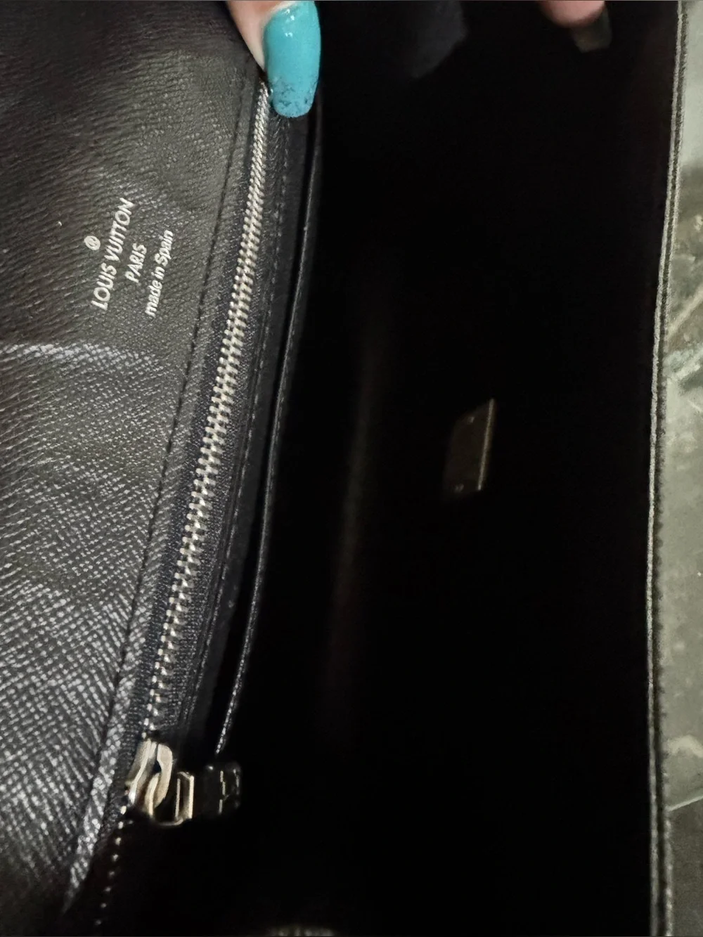 LOUIS VUITTON Taiga Selenga Pochette CA1014